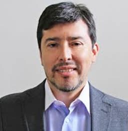 Moisés España, psicólogo clínico